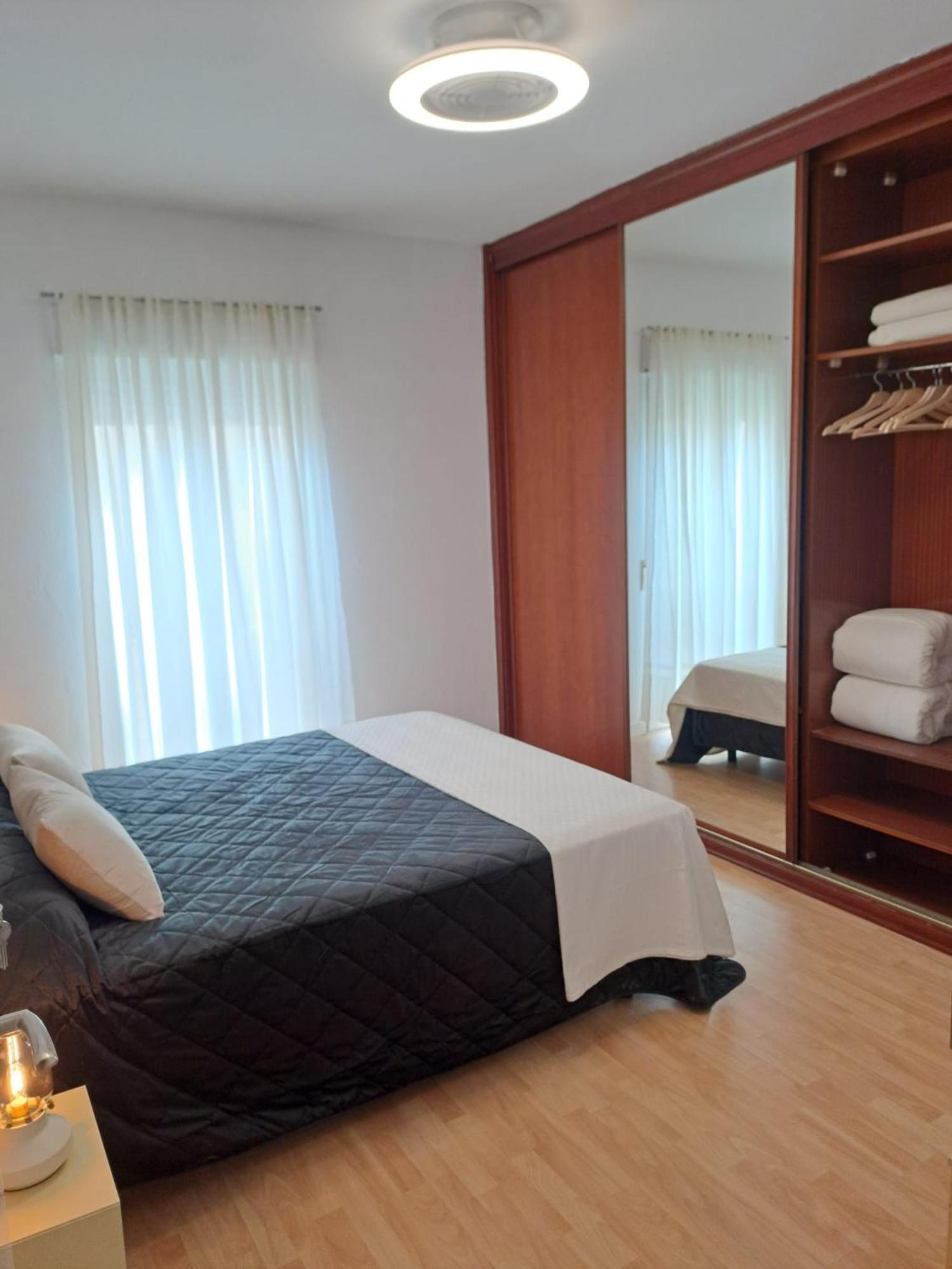 Apartamento Compartido Hab Privadas Playa De La Caleta Cadiz Exterior photo